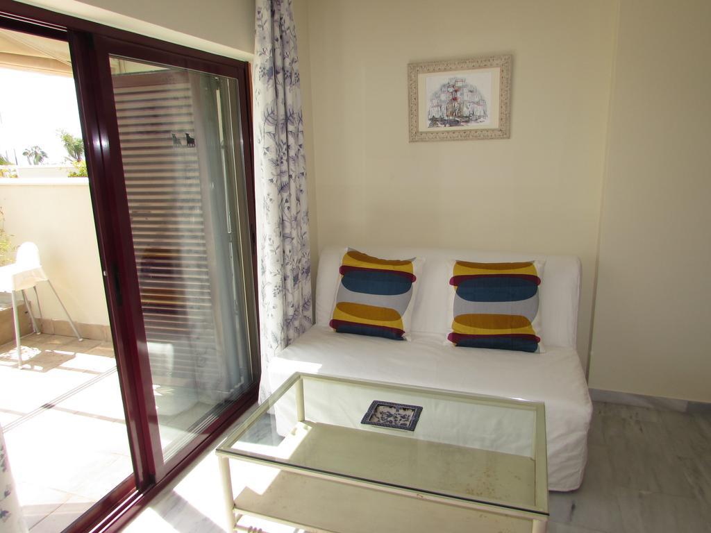 Home4Holidays Nerja Camera foto