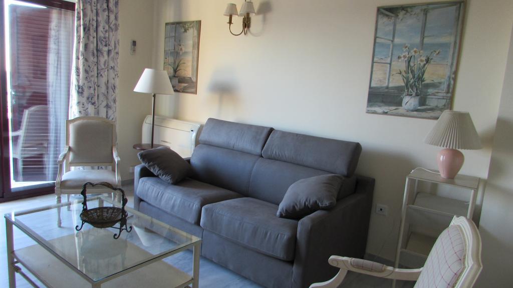 Home4Holidays Nerja Esterno foto