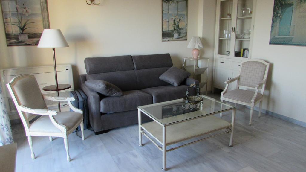 Home4Holidays Nerja Esterno foto