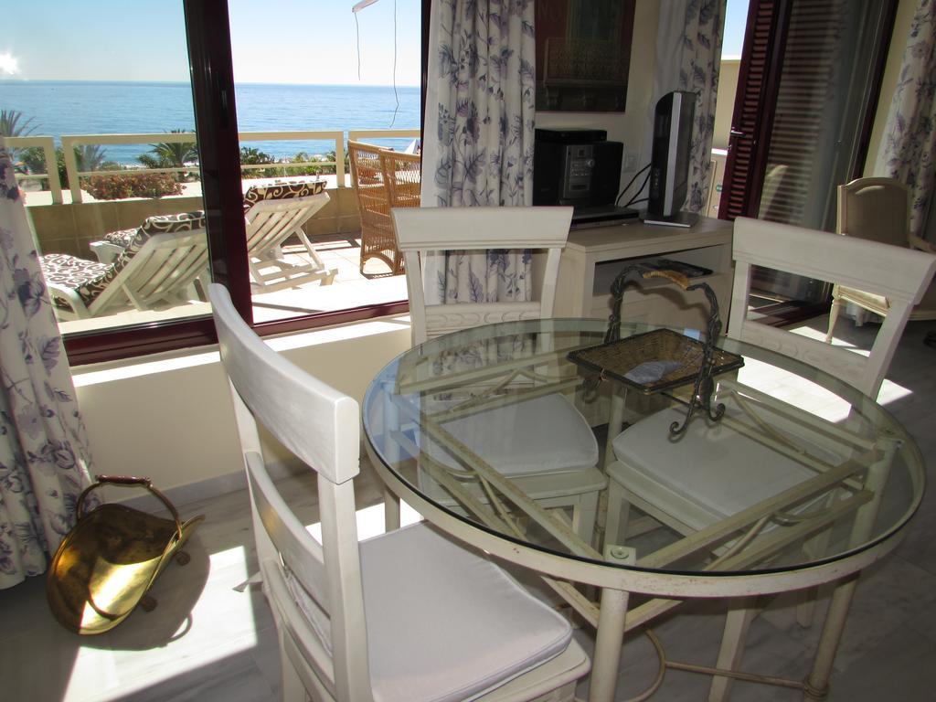 Home4Holidays Nerja Esterno foto